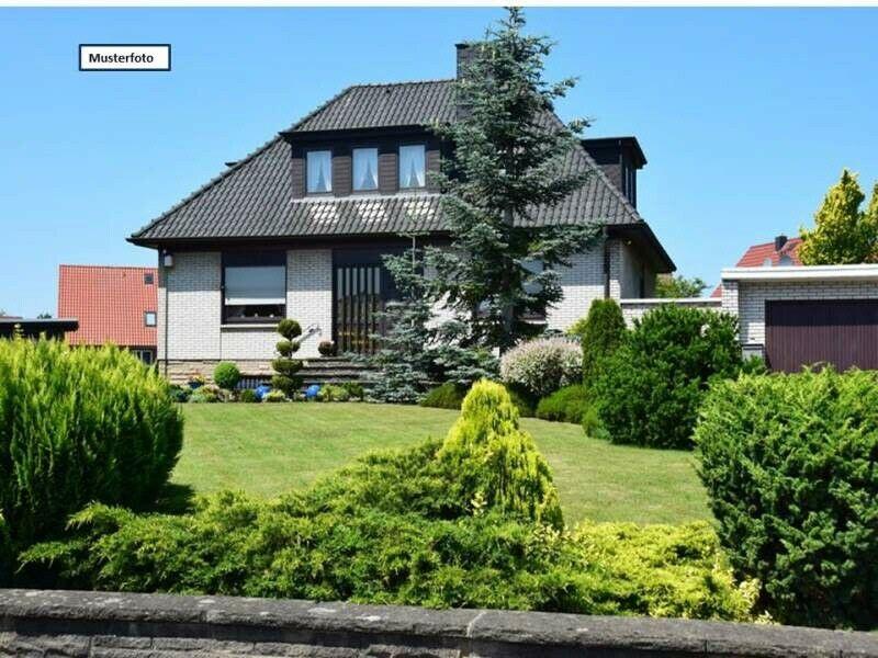 Einfamilienhaus mit Einliegerwohnung in 59427 Unna, Am Stuckenberg Nordrhein-Westfalen