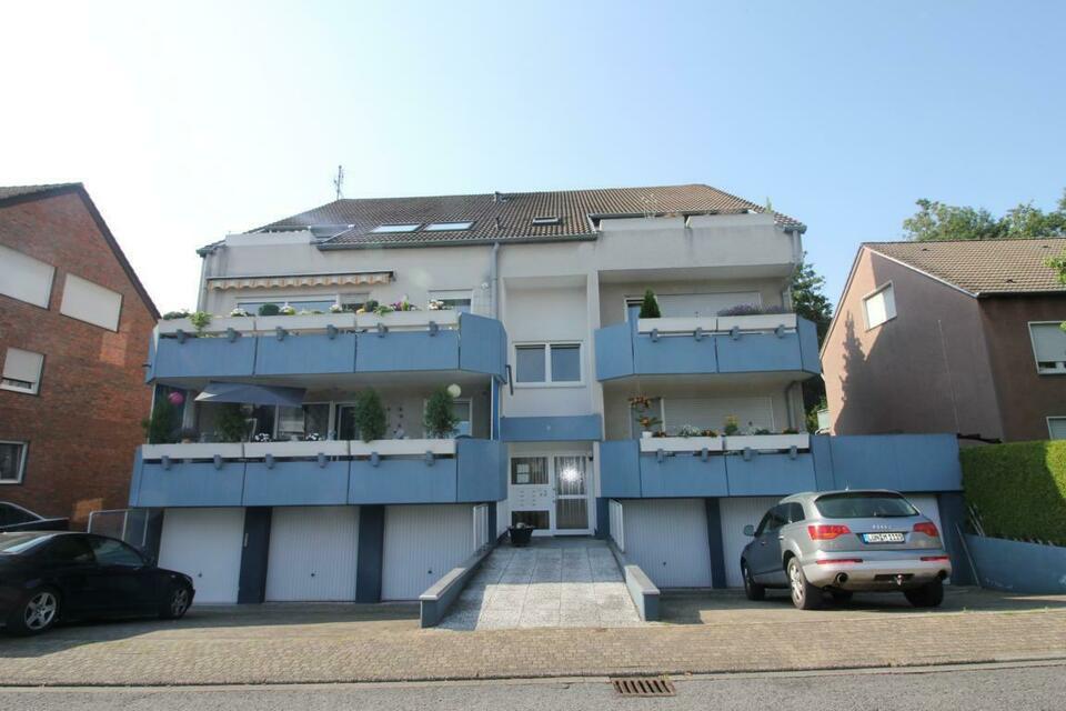 Schöne DG Wohnung mit Empore und großem Balkon in Bergkamen-Rünthe zu verkaufen. Nordrhein-Westfalen