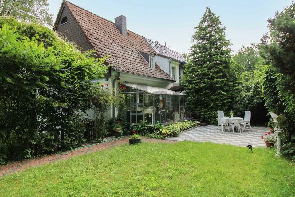 Erst vermieten, später einziehen: Einfamilienhaus mit Wintergarten, Terrasse und Garten Berlin
