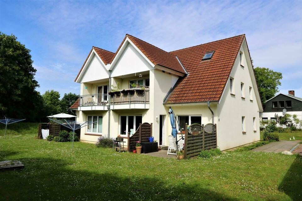 Gepflegtes 4-Familienhaus mit 4 Garagen nähe Lensahn Harmsdorf