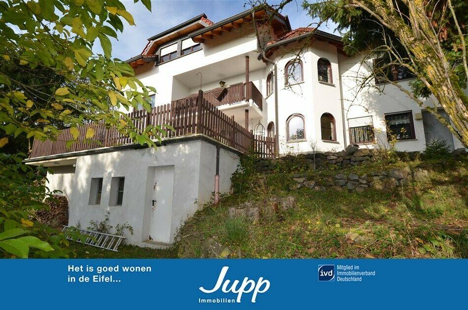 Geräumiges Wohnhaus in wunderbar ruhiger Lage mit Solaranlage, Sauna und Blick ins Grüne Retterath Rheinland-Pfalz