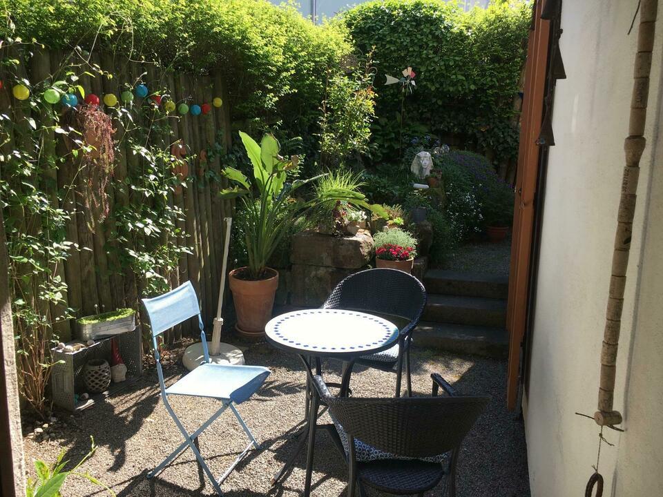 Charmante, gut aufgeteilte Wohnung mit herrlicher Terrasse und großem, sonnigen Garten! Baden-Württemberg