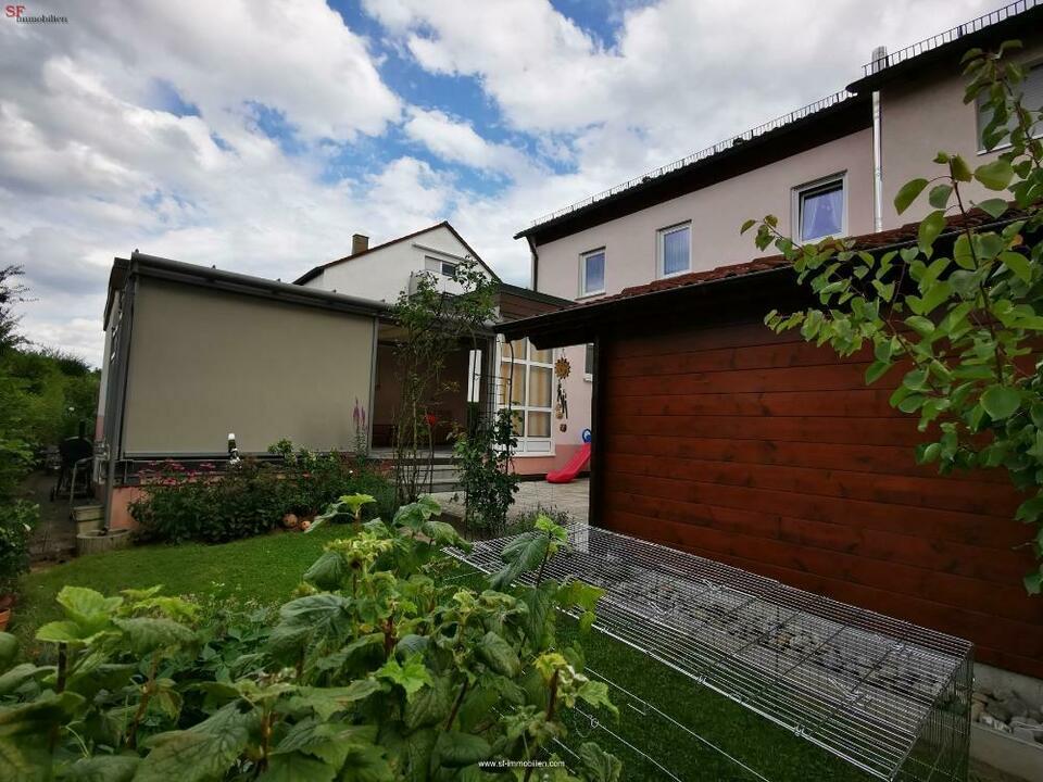 Top gepflegtes 2-Familienhaus mit Garten und Garagen Baden-Württemberg