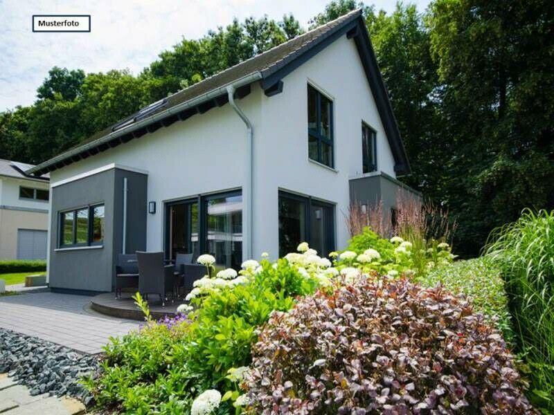 Zweifamilienhaus in 06493 Ballenstedt, Kügelgenstr. Sachsen-Anhalt