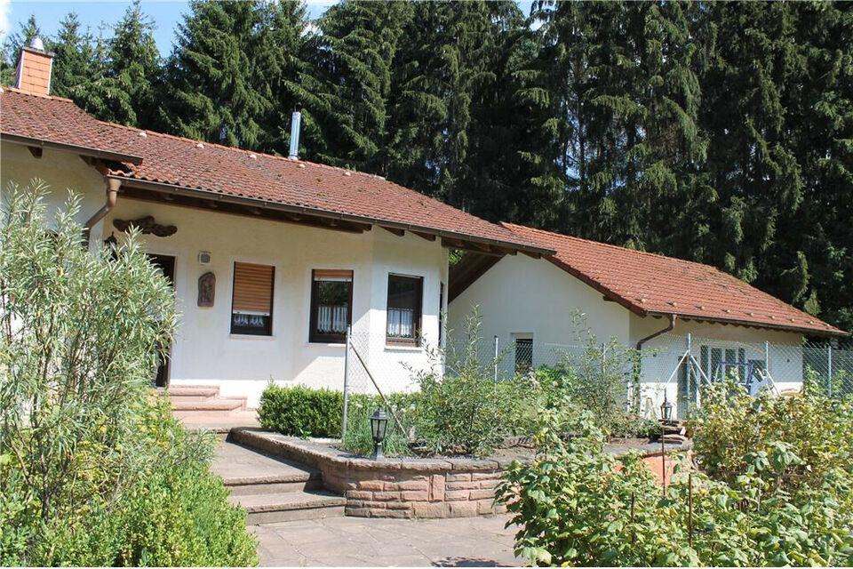 REMAX - Vielseitig nutzbares Gewerbegrundstück mit bereits vorhandenem Wohnhaus. Waldfischbach-Burgalben