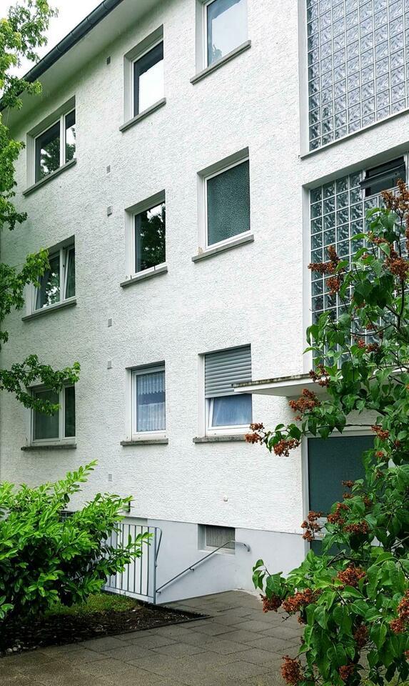 Aufgepasst! Neu-Isenburg/Gravenbruch- Exklusive,voll renovierte 3 Zimmer Wohnung mit Balkon Neu-Isenburg