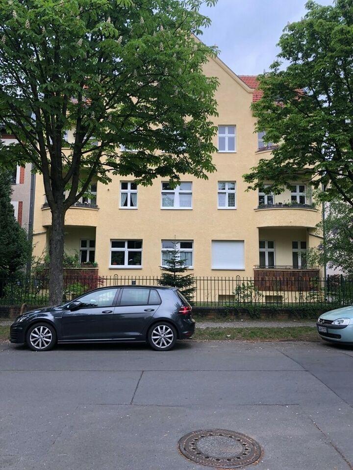 vermietete Altbauwohnung mit Balkon in Lichterfelde Rüdersdorf bei Berlin