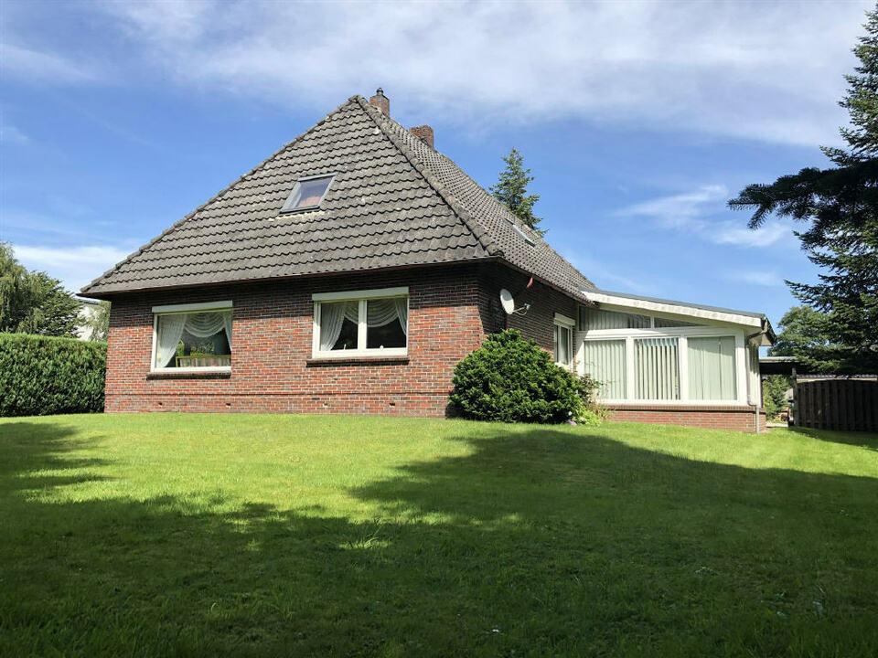 Einfamilienhaus in Sackgassenlage mit großem Grundstück in Strücklingen! Saterland