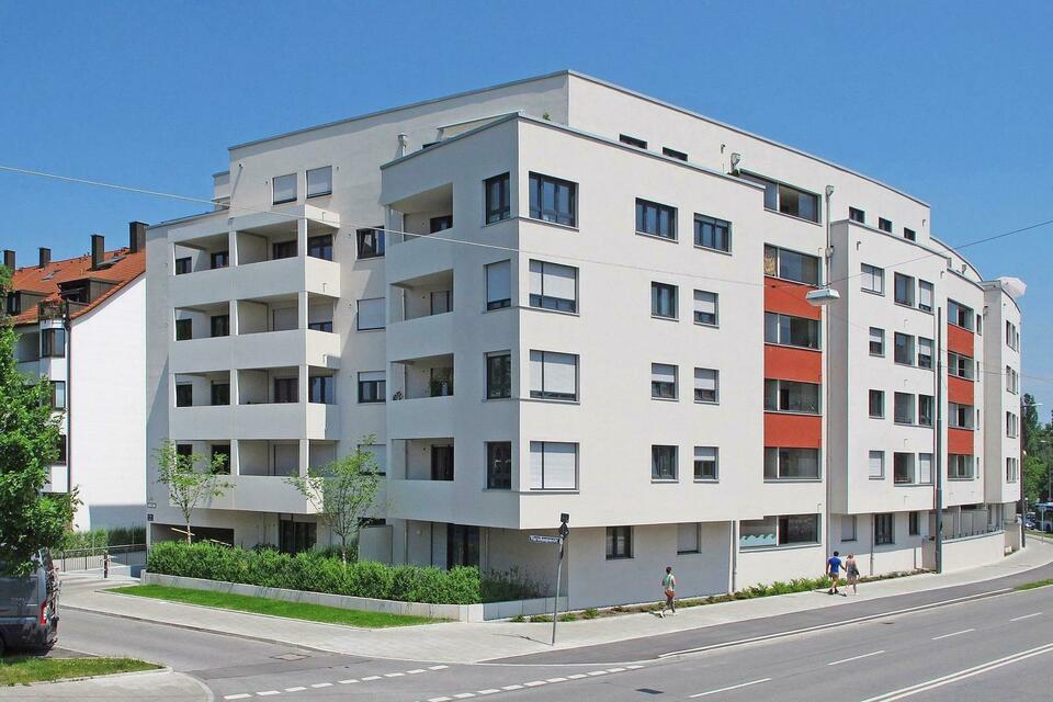 Moderne und lichtdurchflutete Wohnung in Pasing Kirchheim bei München