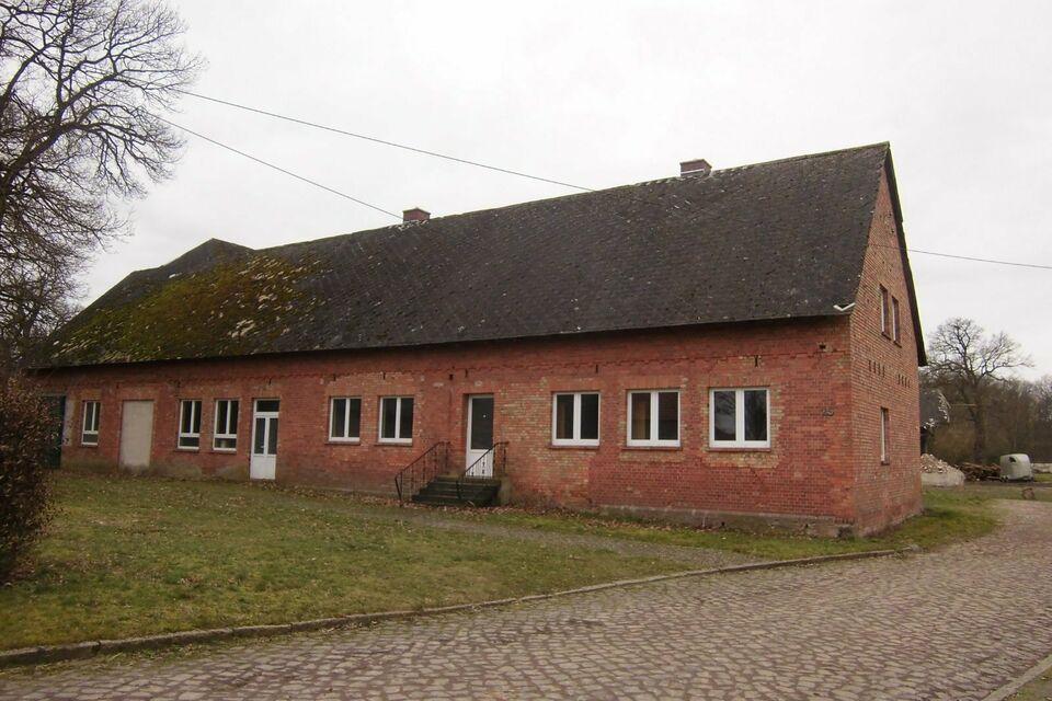 Büro- bzw. Wohngebäude mit Werkstatt in Diesdorf OT Waddekath Reuden/Anhalt Süd