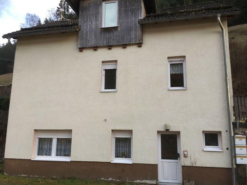 teilsaniertes Mehrfamilienhaus im Thüringer Wald Meuselbach-Schwarzmühle