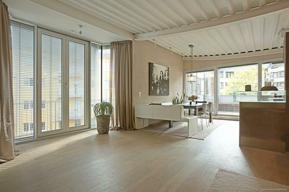 Wohntraum in der Au! 3 Zi. Loft absolut ruhig mit wunderschöner Dachterrasse + luxuriöse Ausstattung Au-Haidhausen