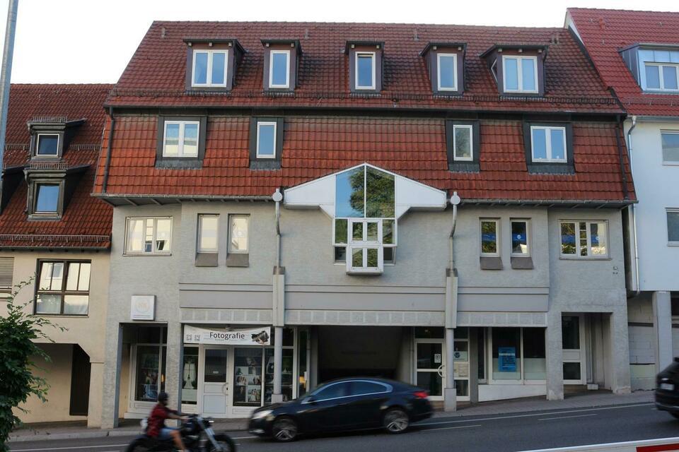 Kleine variable Ladeneinheit für Büro oder Einzelhandel in der Leonberger Altstadt. Baden-Württemberg