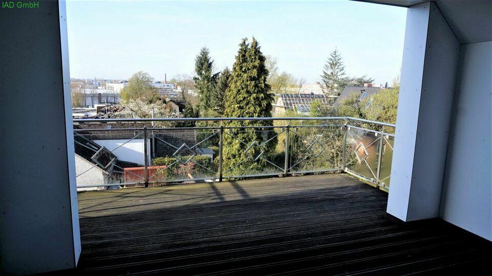 Attraktive 4-Zimmer-Dachgeschoss Eigentumswohnung mit Teilungsoption Lohbrügge