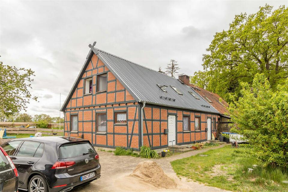 Doppelhaushälfte mit 2 Wohneinheiten mit Weitblick auf Wiesen und Felder Zernien