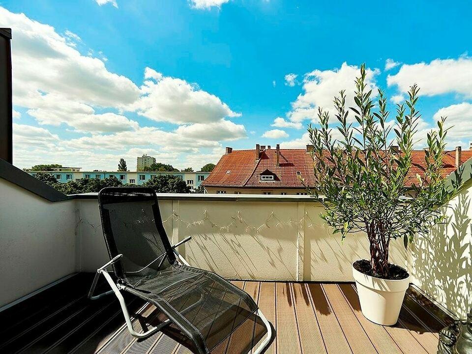 Stilvolle Dachgeschosswohnung in Berlin-Johannisthal Berlin