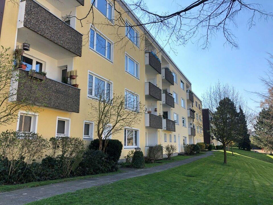 Top renovierte, vermietete 3,5- Raum Wohnung zur Kapitalanlage in Essen Kray ! Provisionsfrei ! Kray