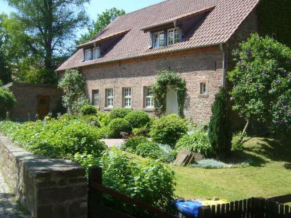 Zauberhaftes Kutscherhaus auf dem Schlosshof! Selber wohnen und vermieten! Sachsen-Anhalt