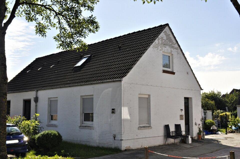 Vermietete Doppelhaushälfte mit 2 Wohneinheiten - Eine ideale Kapitalanlage Leer (Ostfriesland)