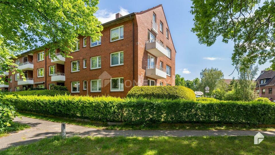 Vermietete Dachgeschosswohnung mit 3 Zimmern und neuem Wannenbad in Bramfeld Hamburg