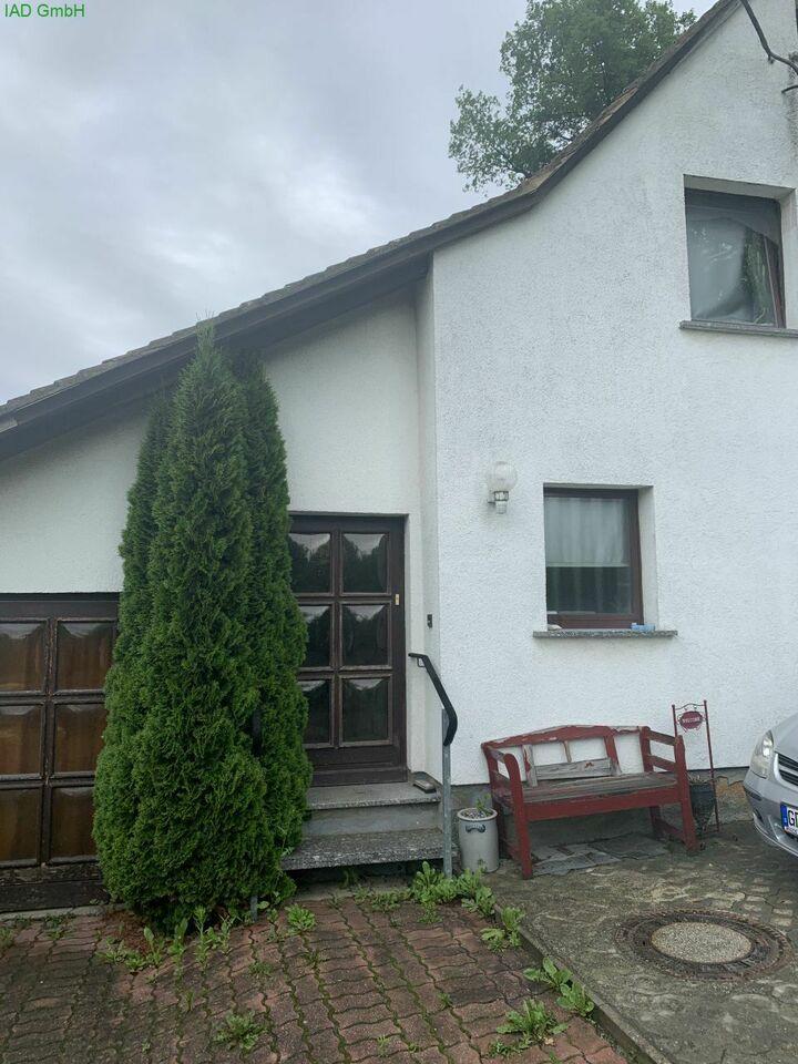 Ruhig gelegene Doppelhaushälfte am Waldrand Ebersbach