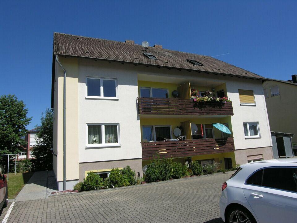 Komplett renovierte 3-Zimmer-Wohnung in ruhiger Wohnlage in Adelsdorf Adelsdorf