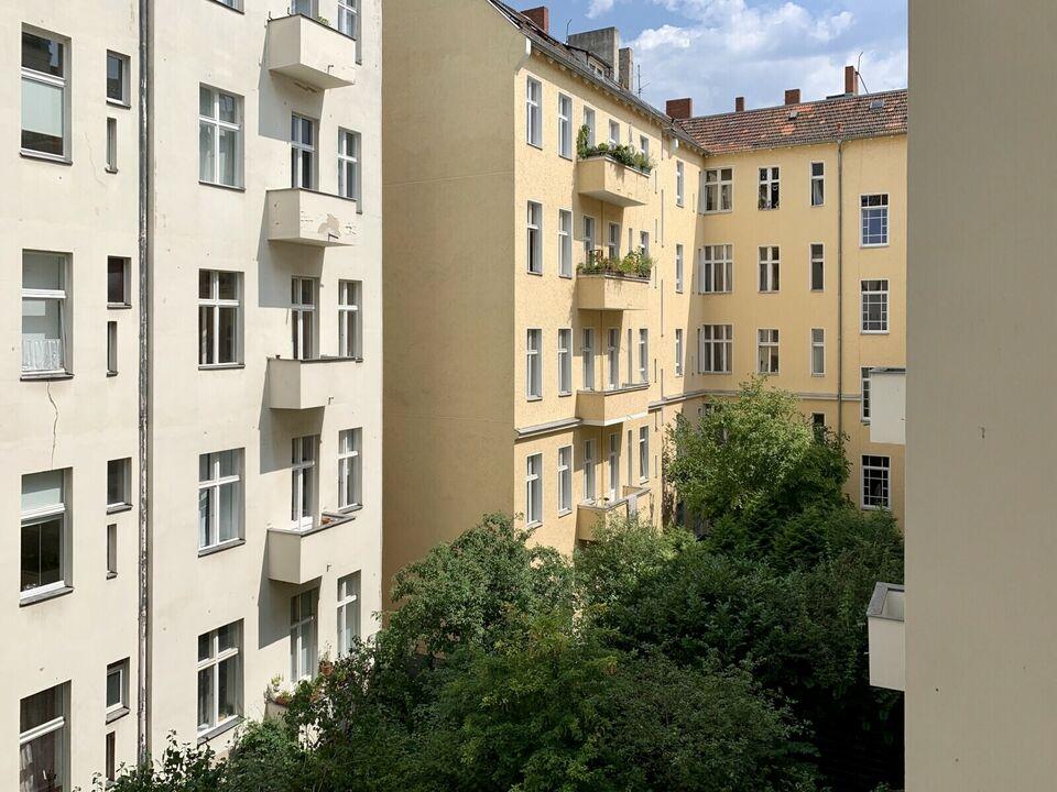 Renovierungsbedürftige 2-Zimmer-Eigentumswohnung im Bayerischen Viertel in Berlin-Schöneberg Wilmersdorf
