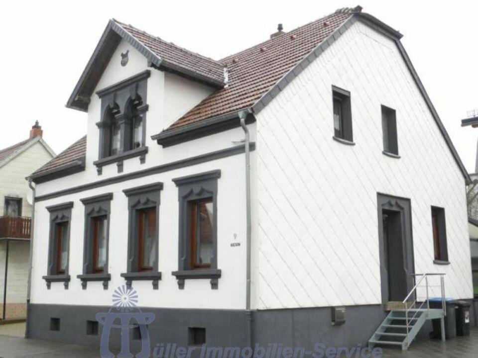 Stilvolles freistehendes Einfamilienhaus in Homburg Homburg