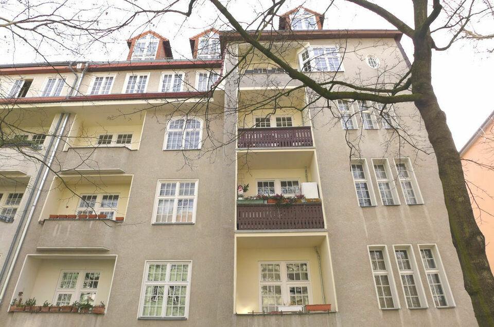 ruhige Altbauwohnung mit Balkon Steglitz