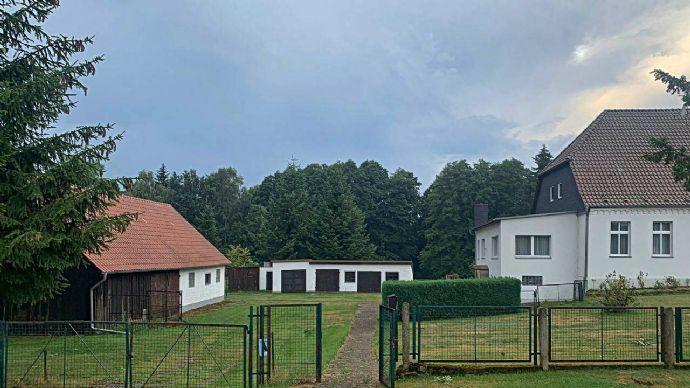 Einfamilienhaus mit viel Nebengelass auf in ruhiger ländlicher Lage an einem kleinen See Kreisfreie Stadt Darmstadt