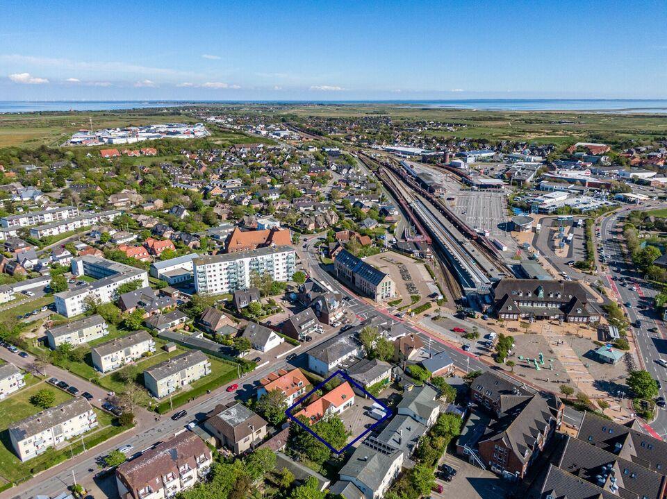 180m nah am Bahnhof und doch ruhig gelegene Multifunktionsimmobilie Westerland