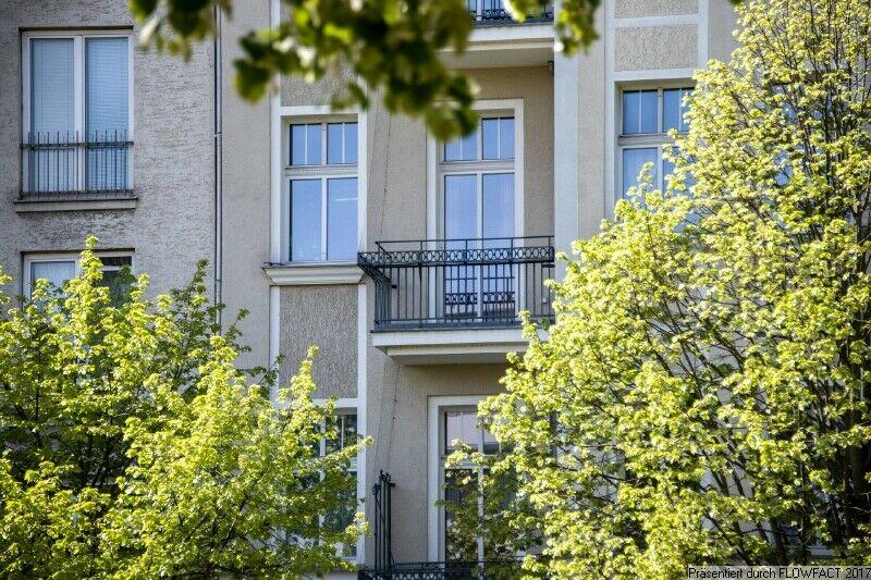 TRAUMHAFT - Vermietete 2-Zimmer-Wohnung mit Westterrasse in Charlottenburg Charlottenburg