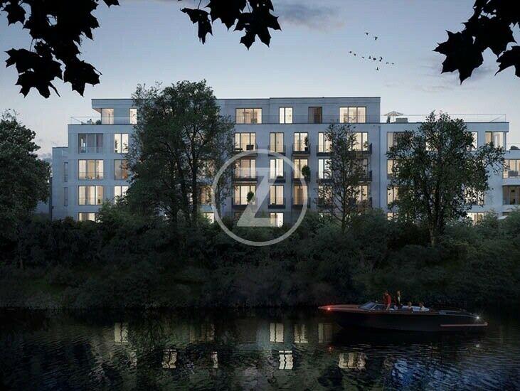 Vier sind Familie: große Wohnung mit 4 Zimmern, Balkon & Wintergarten Steglitz