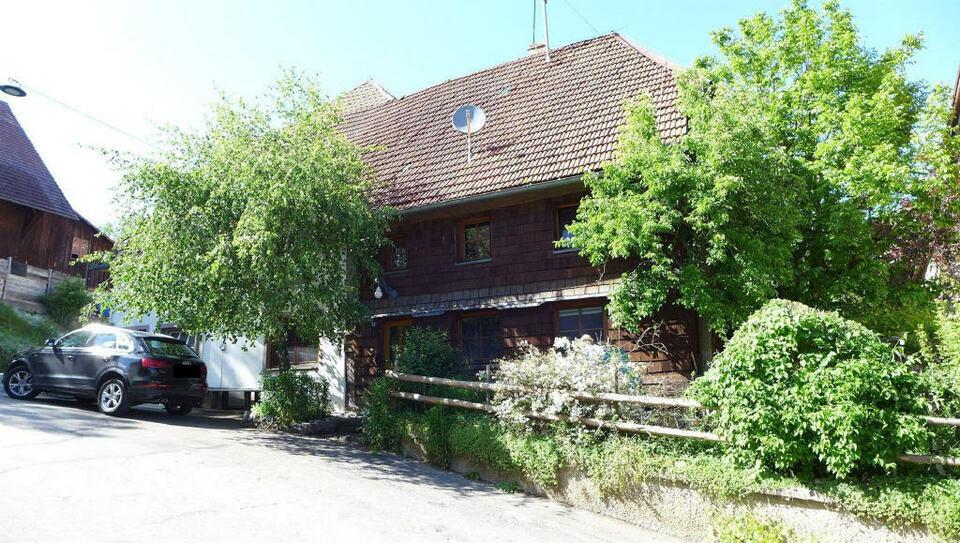 Bauernhaus mit Kachelofen und Sichtgebälk Baden-Württemberg