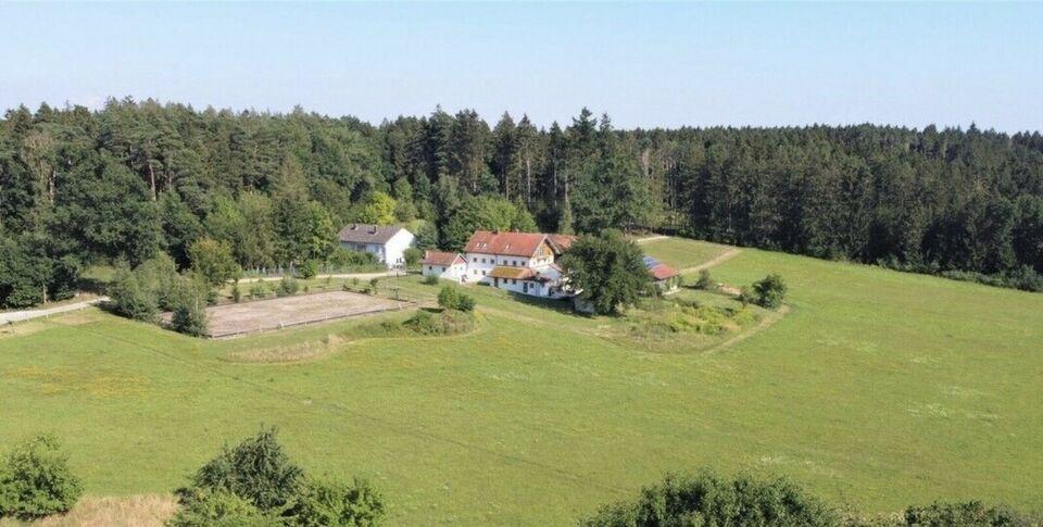 Haus mit Stallungen/ Grundstück für Pferdehaltung Waldbrunn