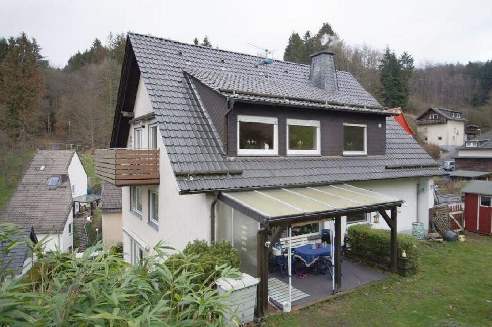 Zweifamilienwohnhaus mit Appartement und Garage in ruhiger Wohnlage von Altena-Dahle Nordrhein-Westfalen