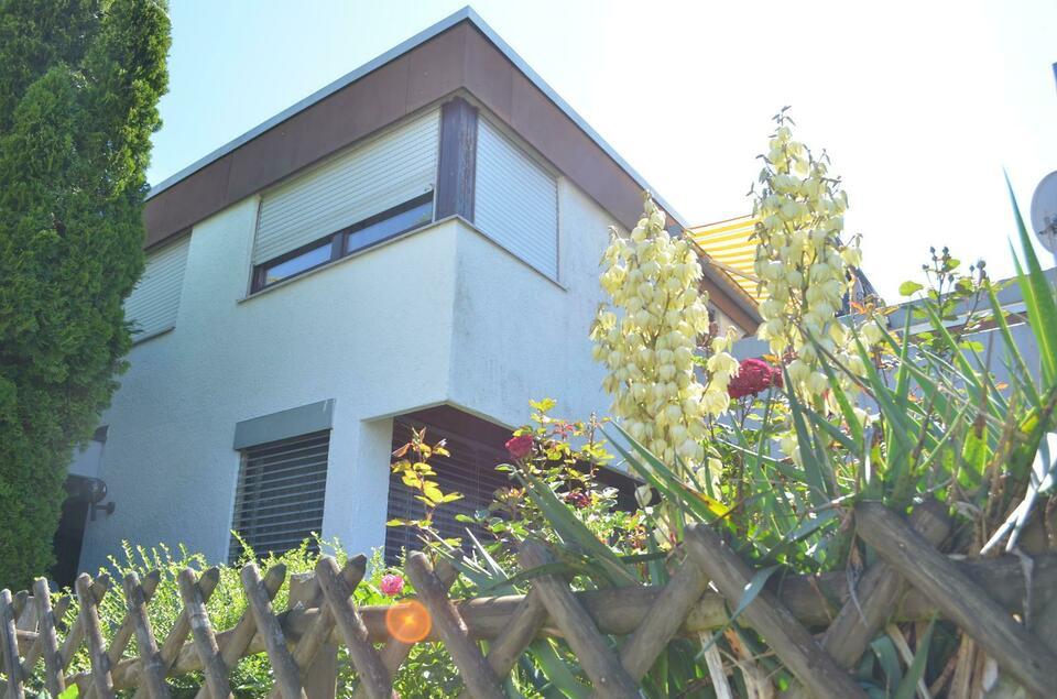 RE/MAX Schönes Terrassenhaus in Südlage! Baden-Württemberg