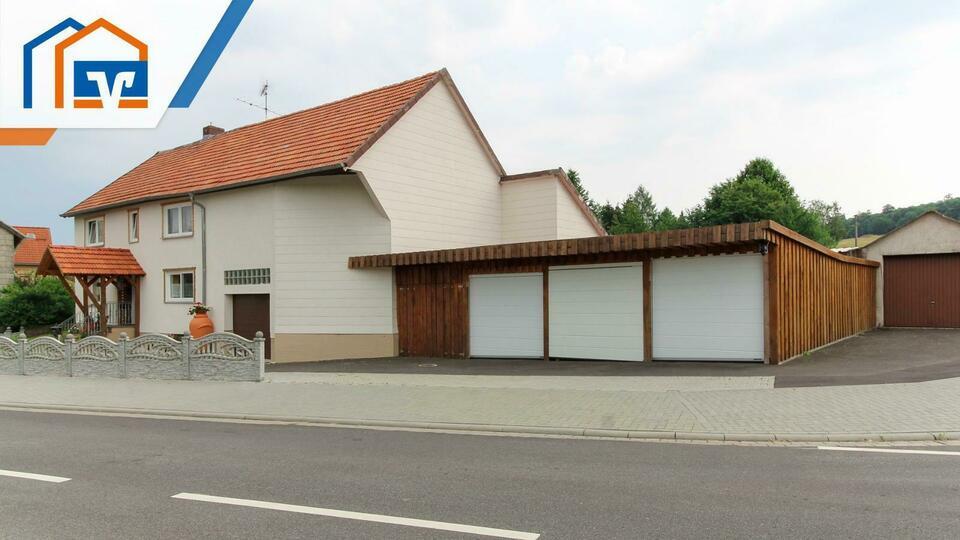 Gepflegtes Zweifamilienhaus mit zusätzlicher Wiesenfläche in Dirlammen zu verkaufen! Lautertal (Vogelsberg)