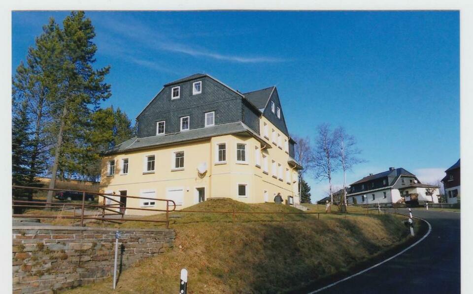 Mehrfamilienhaus in Neuhausen, OT Cämmerswalde, leer stehend Neuhausen