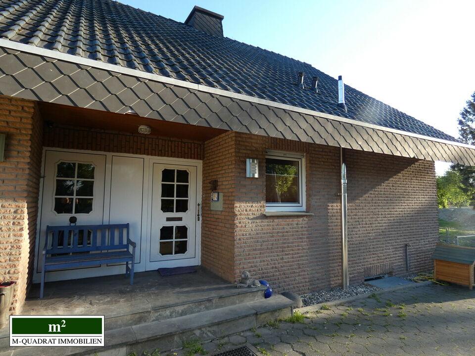Einmalige Alleinlage mit 10.375 qm Grundstück - Großzügiges Wohnhaus mit Einliegerwohnung. Nordrhein-Westfalen
