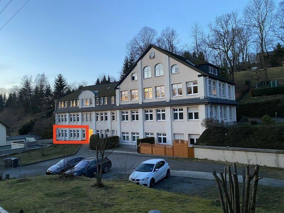 ETW im Erdgeschoss mit Terrasse in gepflegtem Mehrfamilienhaus Witzschdorf