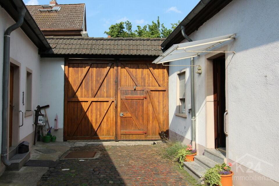 Alte Hofreite mit Anbau, Nebengebäude, ausbaufähiger Scheune, kleinem Garten sucht neuen Eigentümer Rheinland-Pfalz