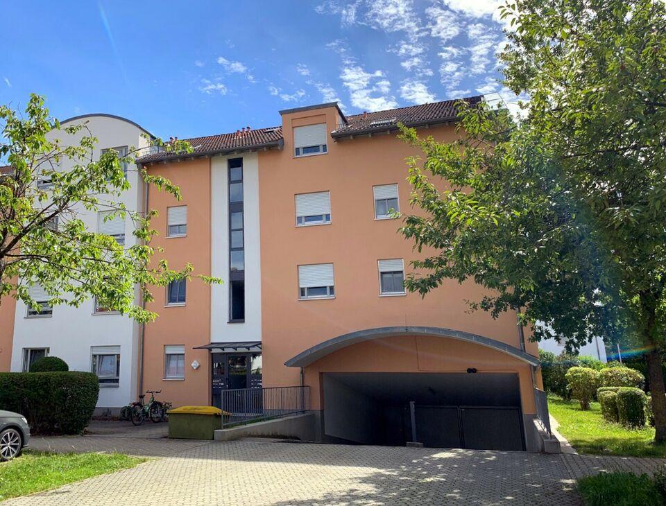 Kapitalanlage: Charmante 4-Zimmer-Dachgeschoss-Wohnung in Königsbrunn Königsbrunn
