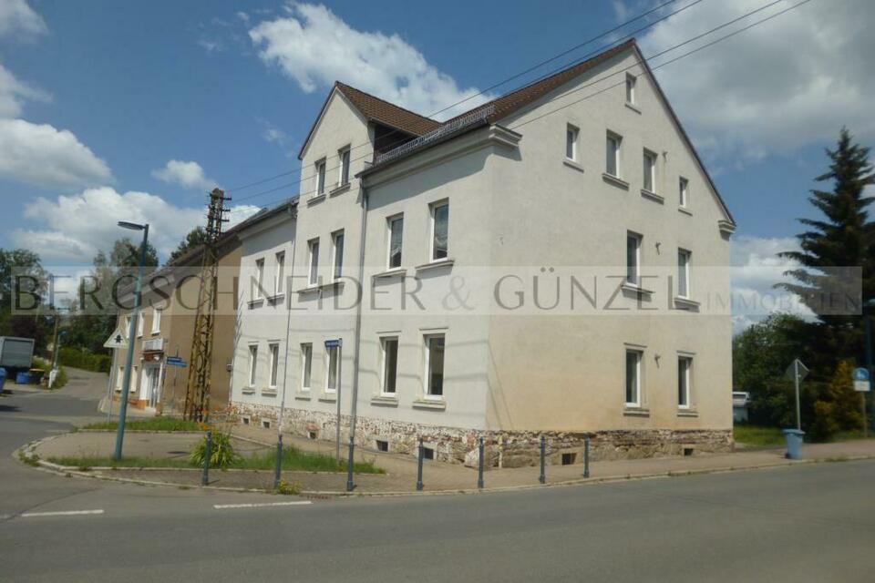 Mehrfamilienhaus mit 6 Wohneinheiten in Oelsnitz/ Erzgebirge**Provisionsfrei** Oelsnitz/Erzgeb.