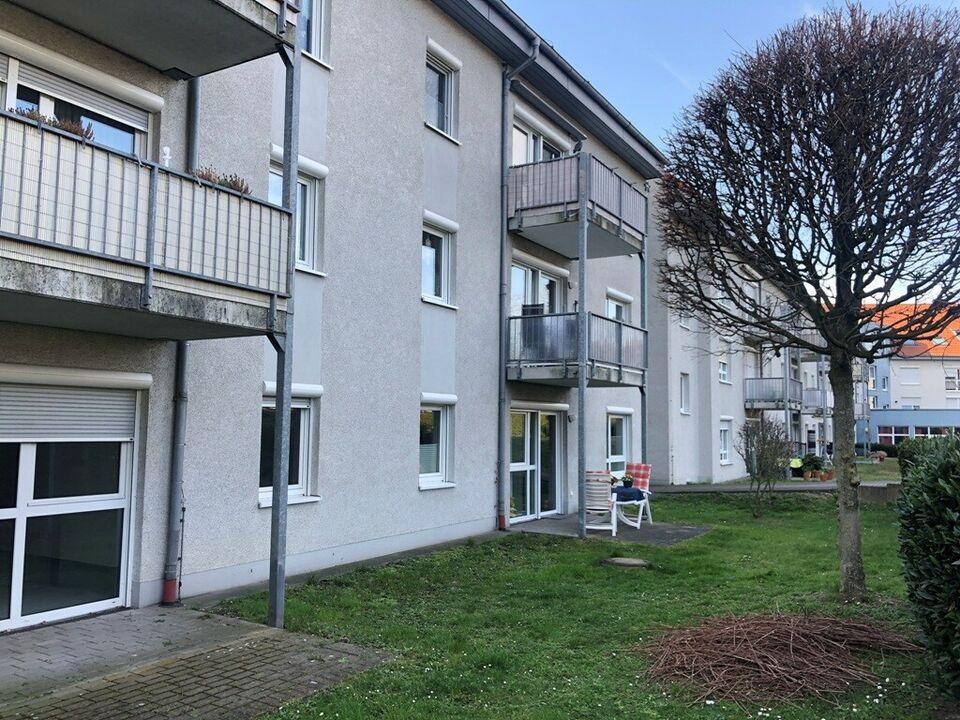 Barrierefreies 2,5- Raum- Appartement , Terrasse + Gartenanteil mit Parkblick ! Provisionsfrei ! Altenessen-Nord