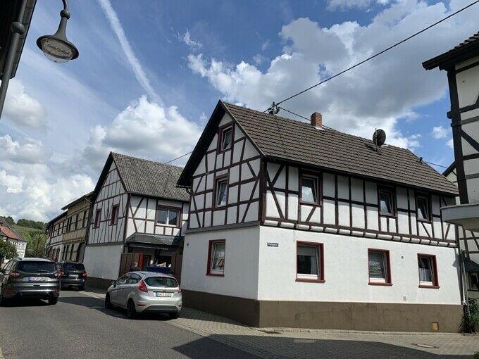sehr geräumiges Haus mit Einliegerwohnung und Hof in Waldorf (Mehrgenerationenhaus) 2 Häuser!!! Rheinland-Pfalz