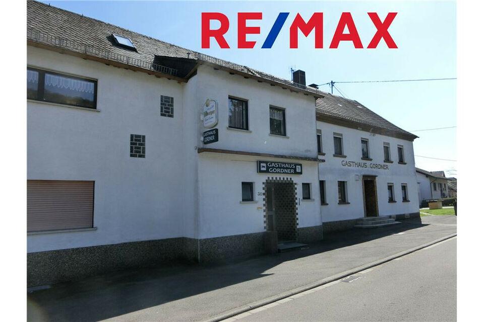 REMAX - Mehrfamilienhaus Nähe Birkenfeld Rheinland-Pfalz
