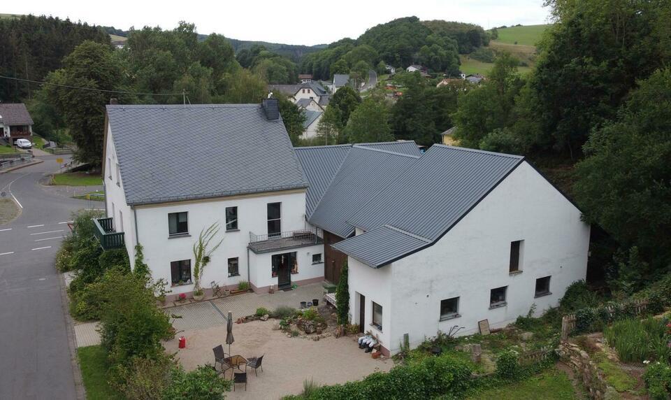 Schön gelegenes, freistehendes Wohnhaus und Nebengebäude mit Ausbaupotential - provisionsfrei Rheinland-Pfalz