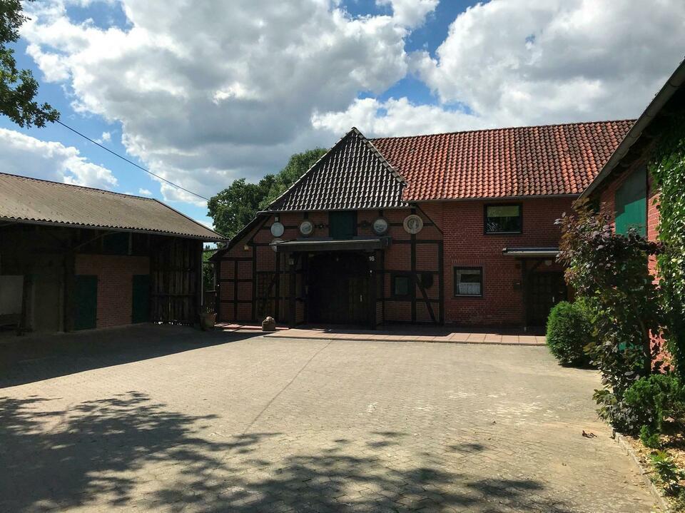 Gepflegter Resthof mit 3 Wohneinheiten Wedemark