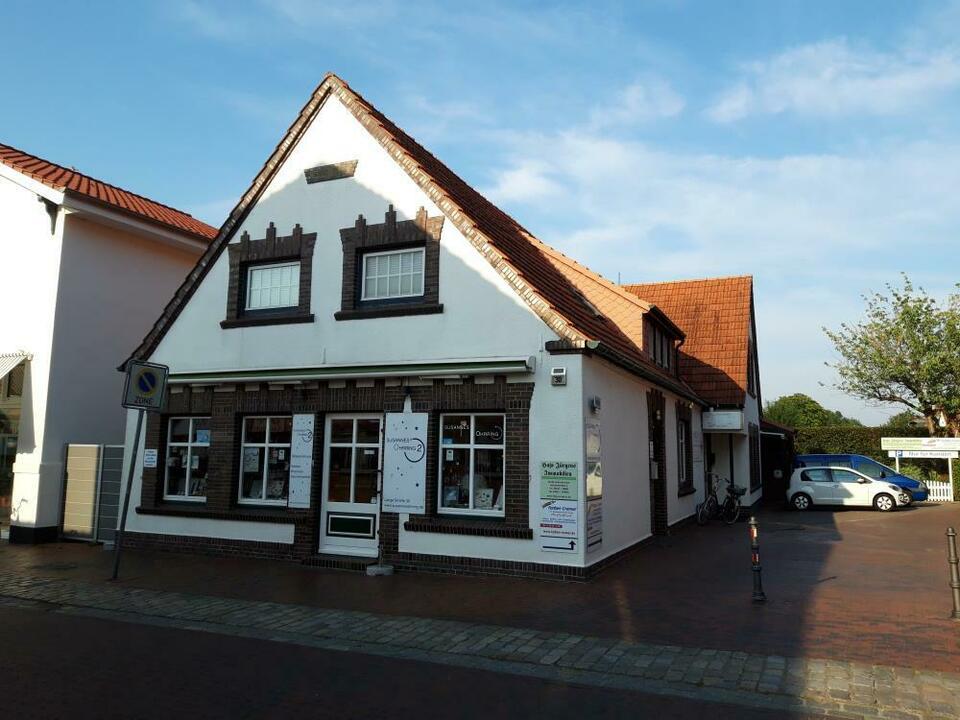 Wohn- und Geschäftshaus mitten im Zentrum des Küstenbadeortes Hooksiel Wangerland